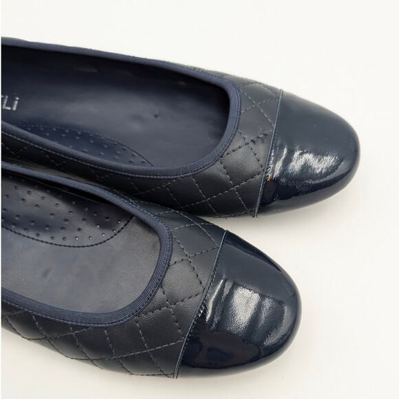 Vaneli Serene Cap Toe Ballet Flat Women's Navy Nappa/ Patent Size US11M EU42 - Picture 10 of 11